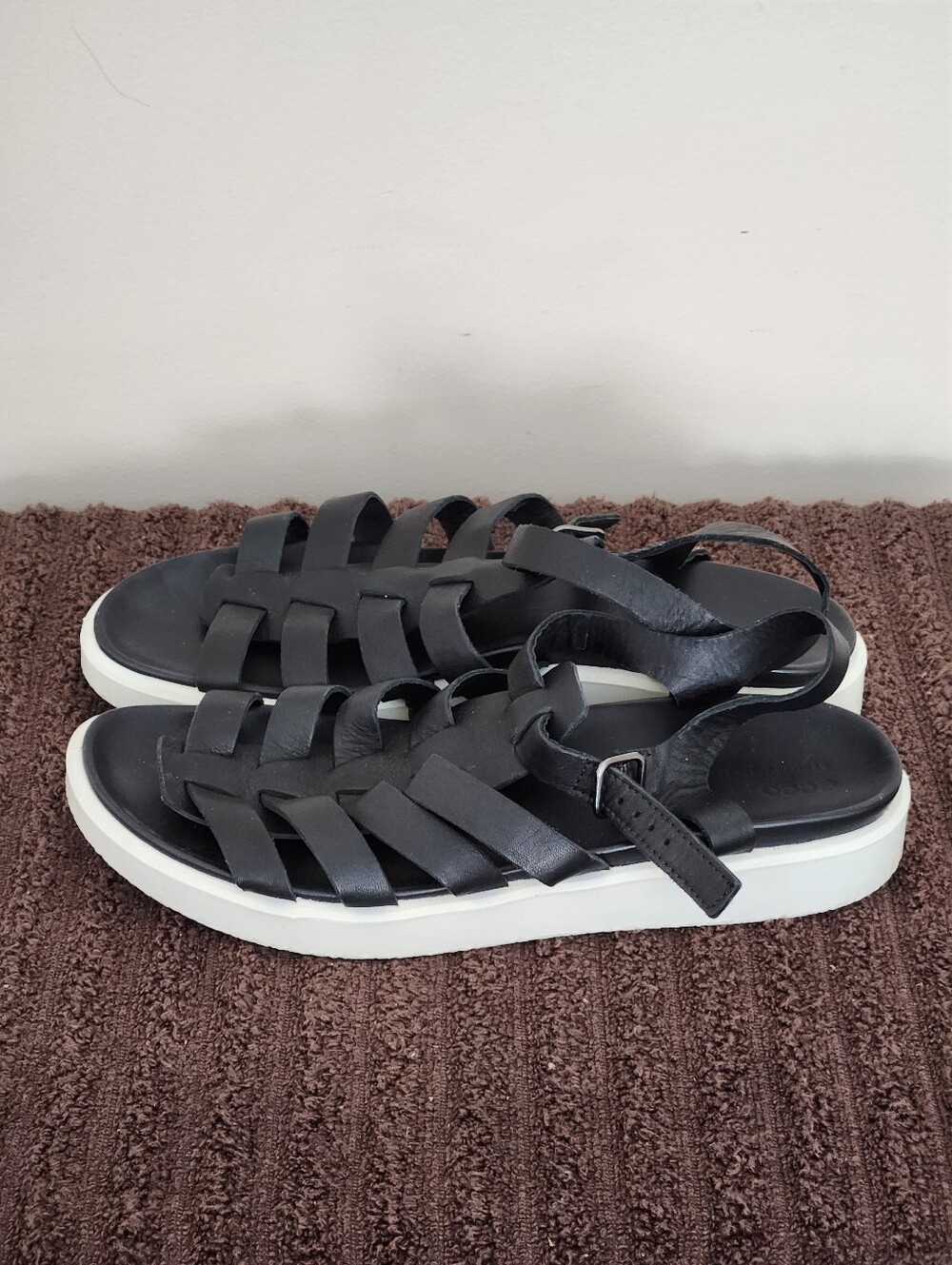 ECCO Flowt LX Women's Size 10 Sandals - Picture 2 of 7